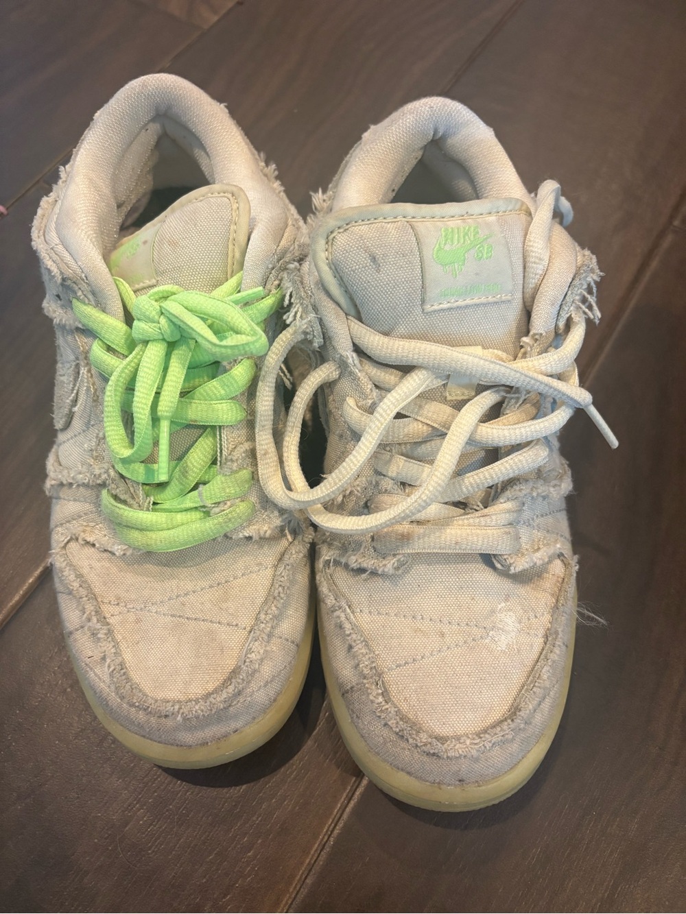Nike SB Dunk Low-Top Mummy Sneakers